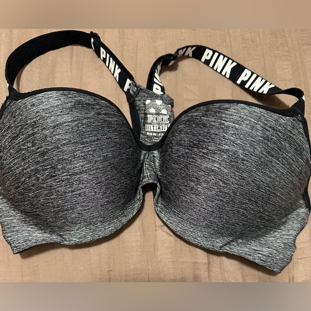 Sold on Ⓜ️ Victoria's Secret PINK push-up sports bra M-DD